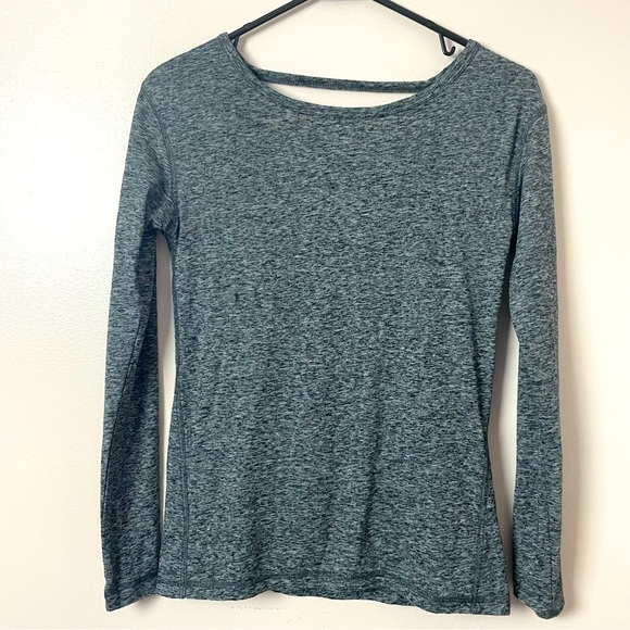 Z by Zella Gray Long Sleeve Open Back Top – XS - Picture 1 of 9